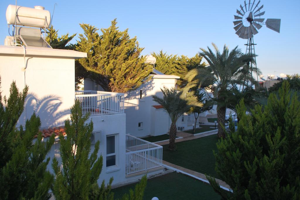 Flisvos Beach Apartments Protaras Exterior photo