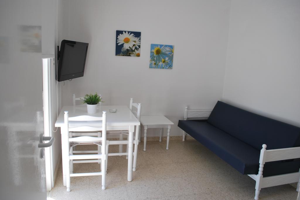 Flisvos Beach Apartments Protaras Room photo